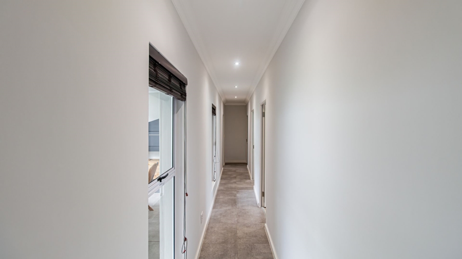 To Let 4 Bedroom Property for Rent in Sitari Country Estate Western Cape